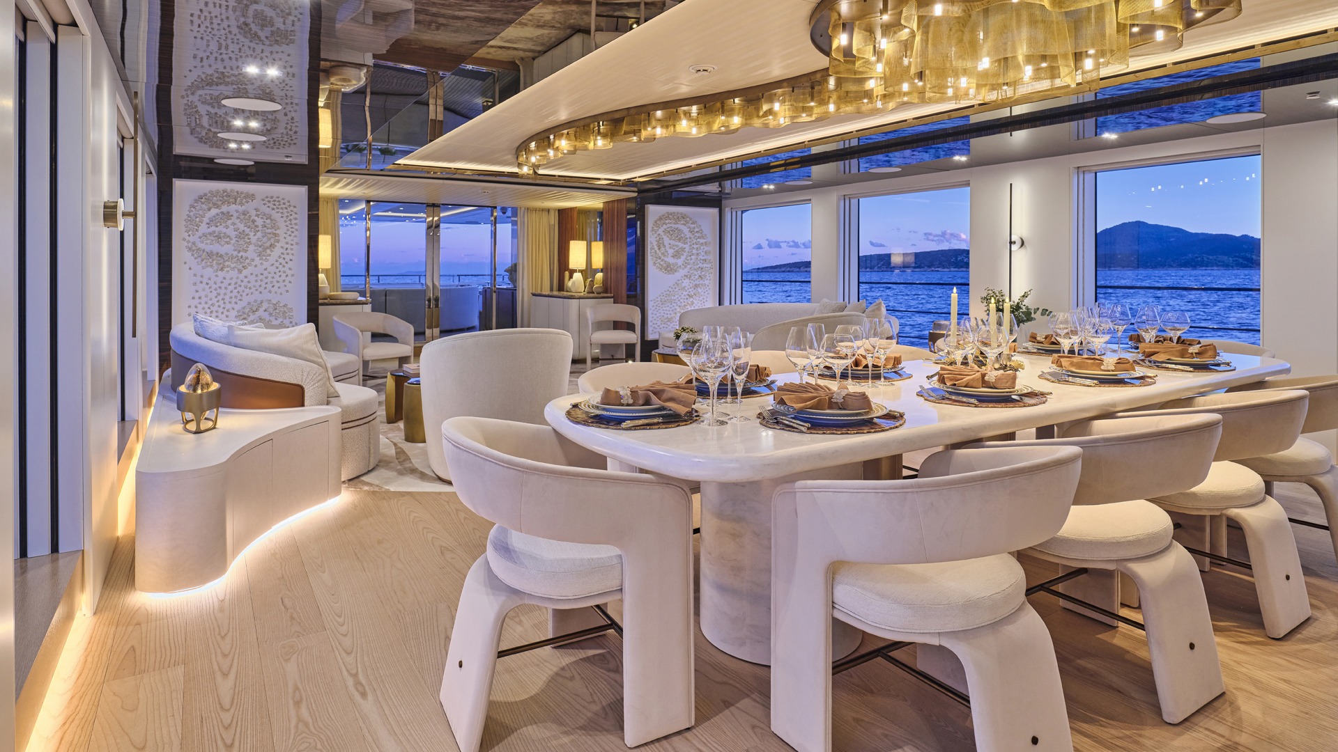 2014 Admiral AXIOS a noleggio (photo 16)