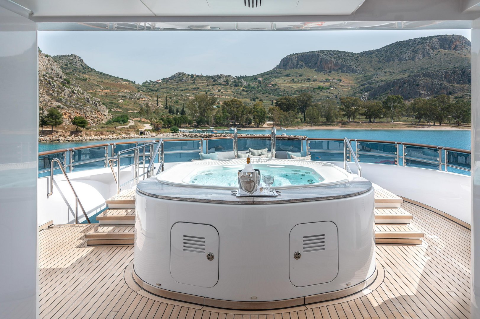 2008 Heesen Idefix II zu chartern (photo 5)