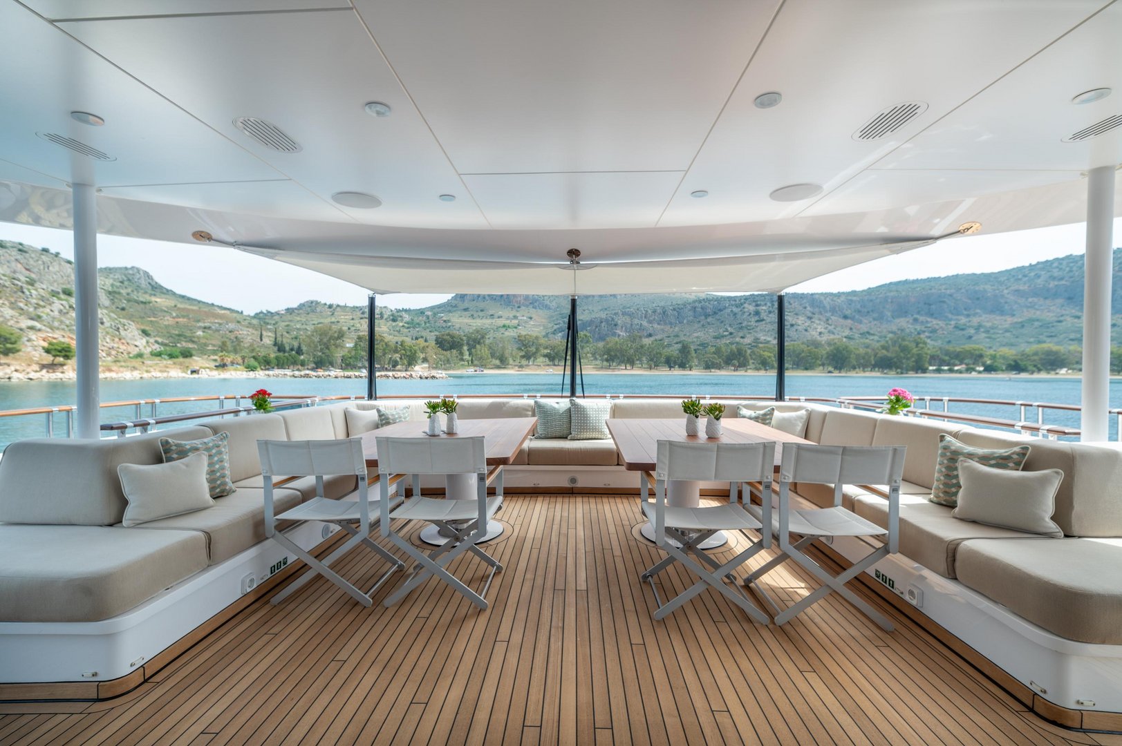 2008 Heesen Idefix II zu chartern (photo 12)