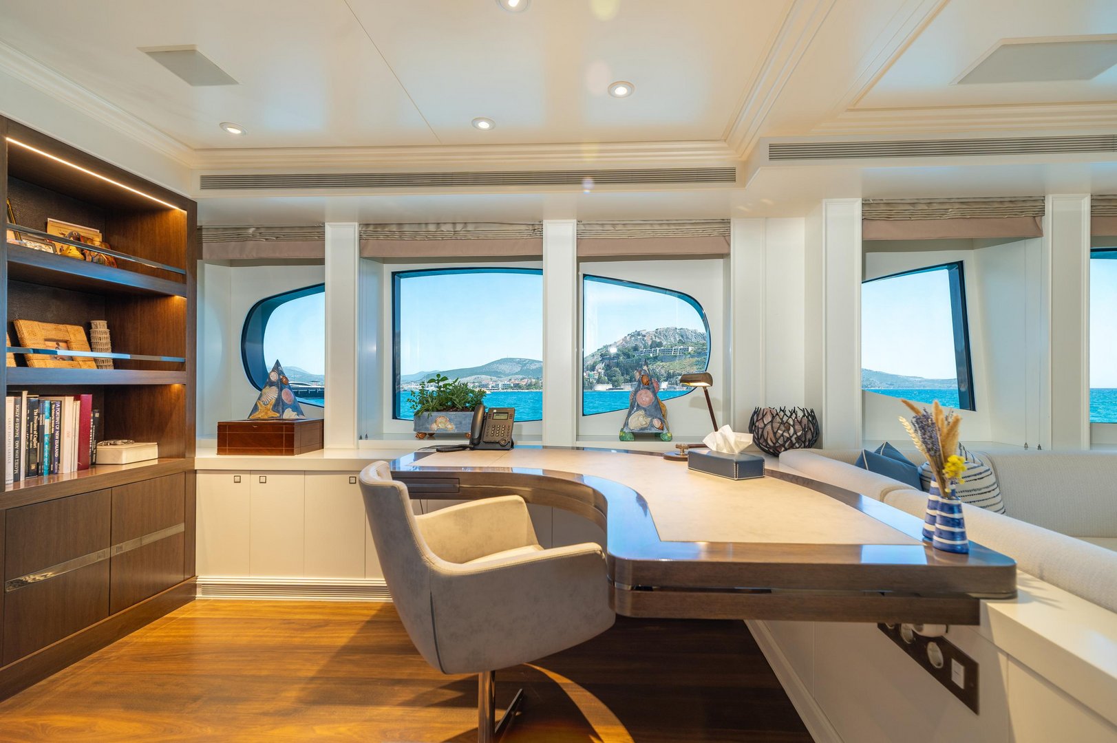 2008 Heesen Idefix II zu chartern (photo 23)