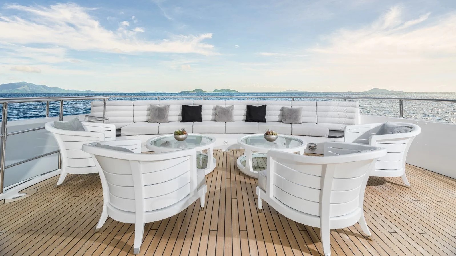 2007 Heesen Bliss te huur (photo 35)
