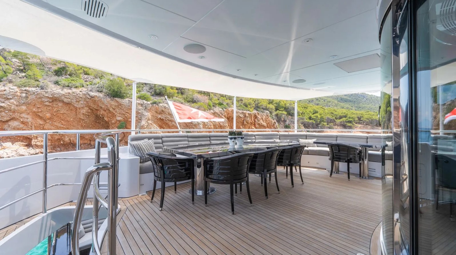 2007 Heesen Bliss te huur (photo 38)