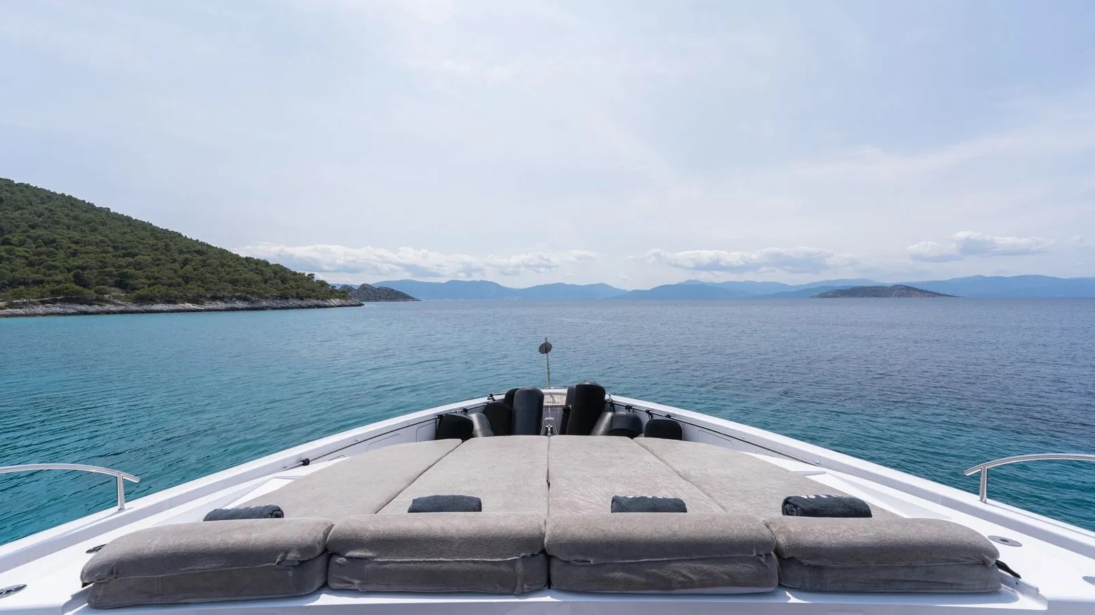 2007 Heesen Bliss te huur (photo 37)