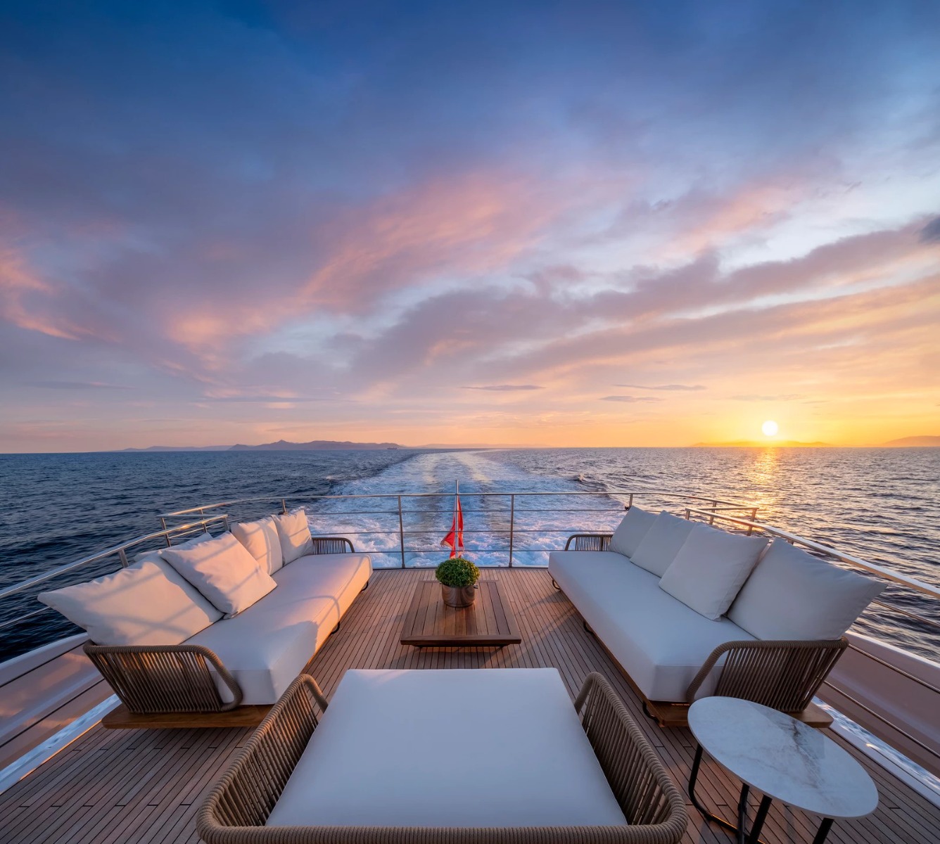 2023 Ferretti Ianassa na czarter (photo 3)