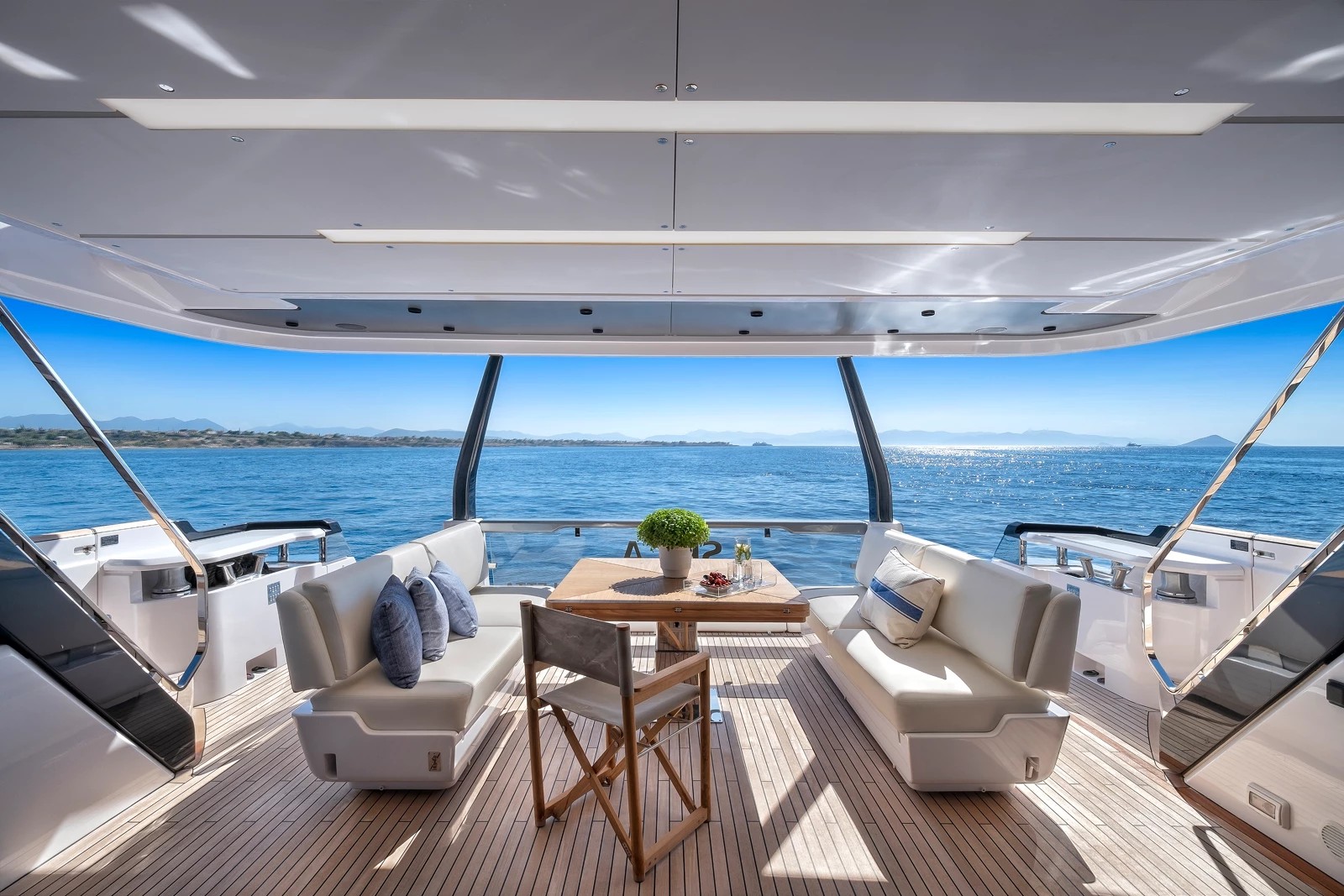 2023 Ferretti Ianassa na czarter (photo 4)