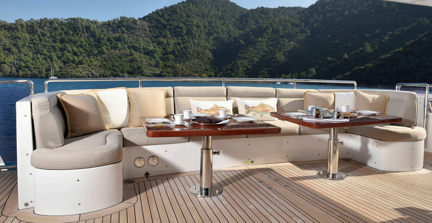 2008 Benetti Quest R te huur (photo 5)
