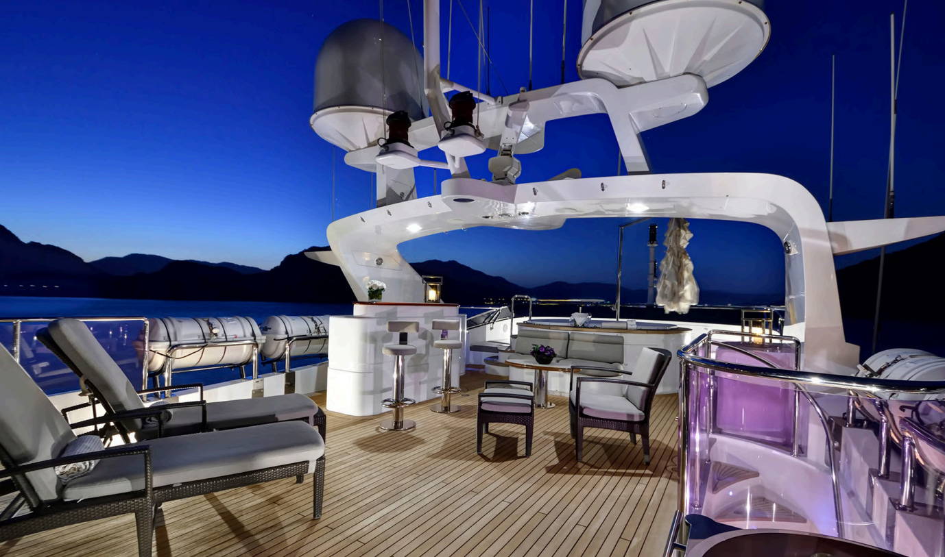 2008 Benetti Quest R te huur (photo 20)