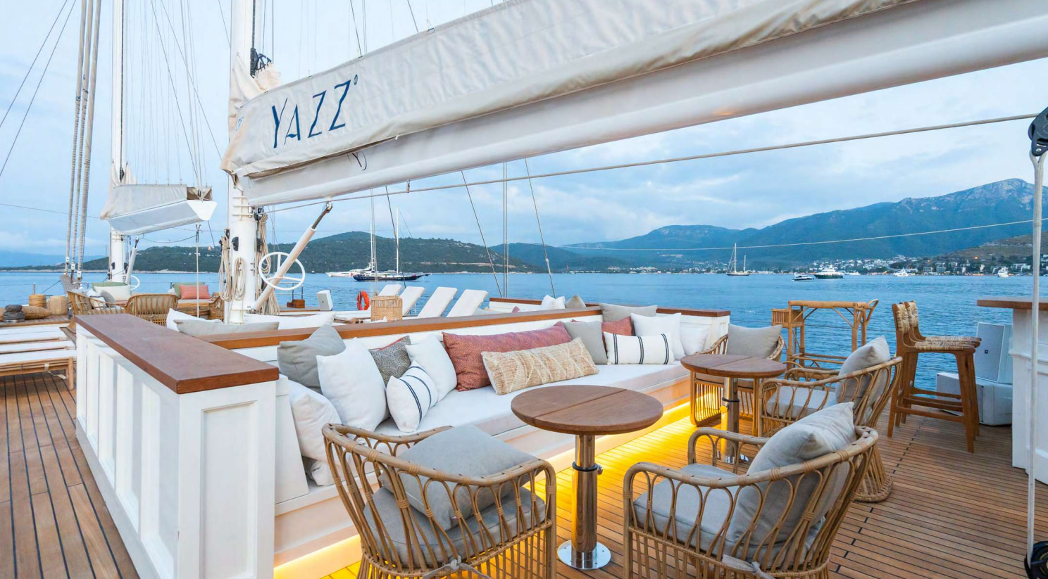 2007 Aegean Yacht Υazz a noleggio (photo 11)