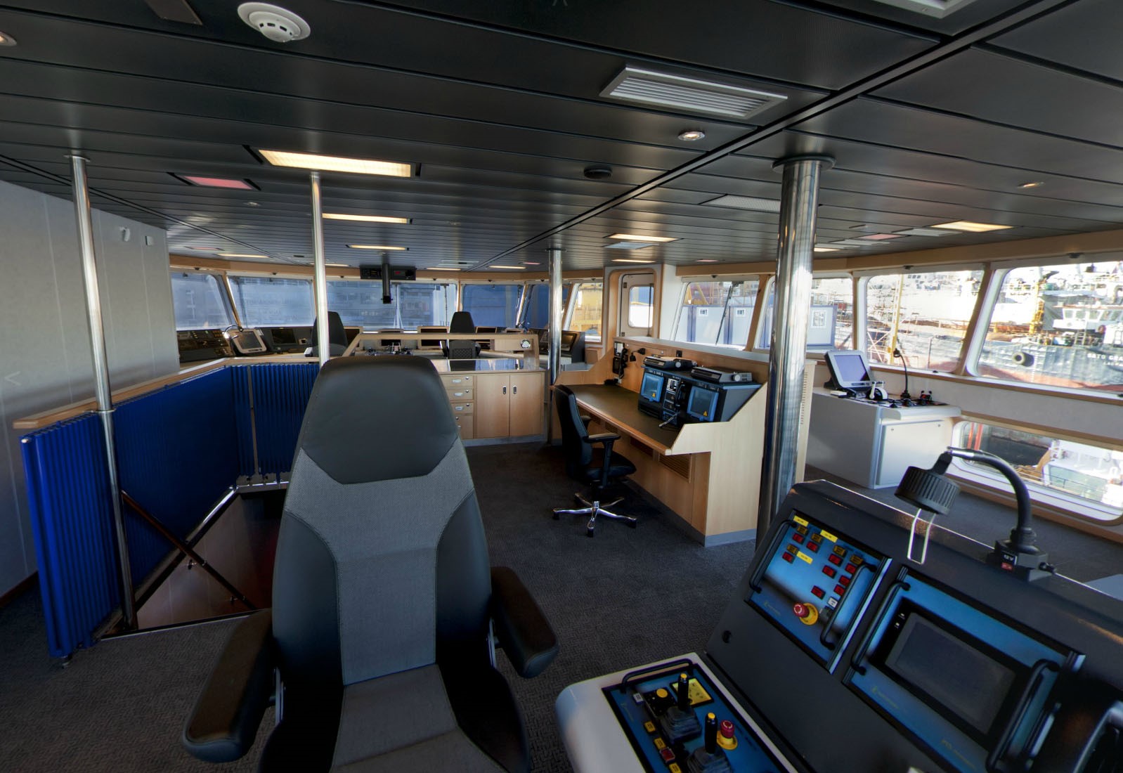 2012 Unknown Custom Built Ice Class Expedition Vessel 225 zu verkaufen (photo 12)