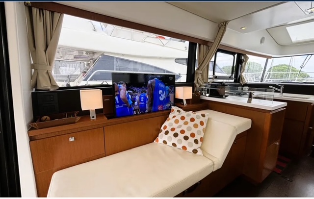 2016 Jeanneau Velasco 43 te koop (photo 21)