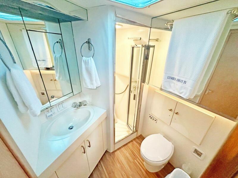 1994 Hatteras Cockpit Motoryacht for sale (photo 9)