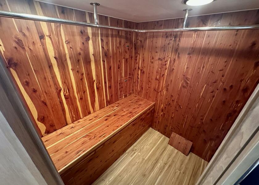 1994 Hatteras Cockpit Motoryacht for sale (photo 22)