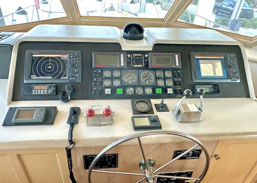 1994 Hatteras Cockpit Motoryacht for sale (photo 23)