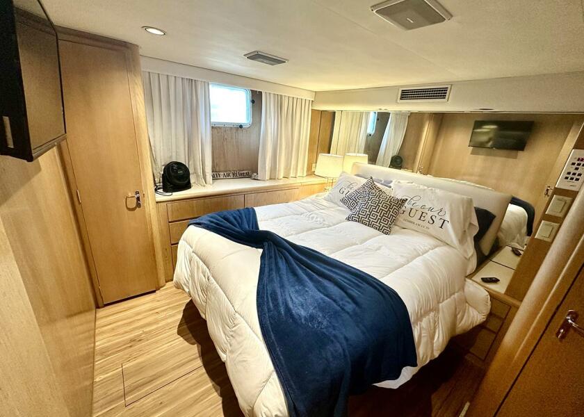 1994 Hatteras Cockpit Motoryacht for sale (photo 27)