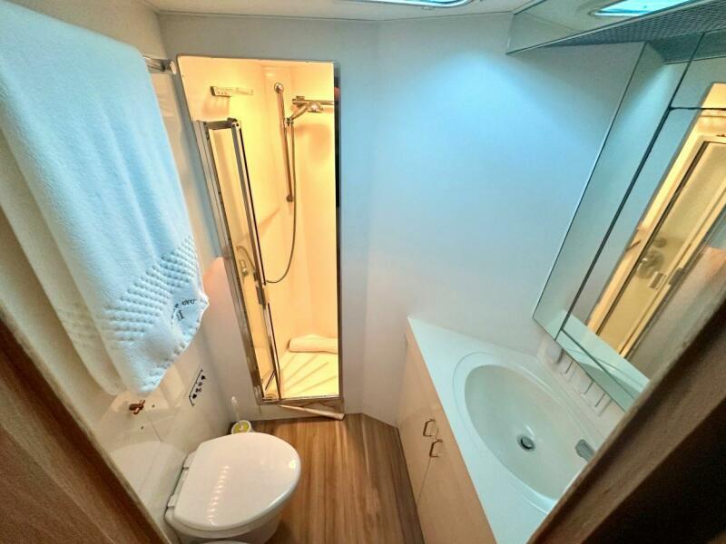 1994 Hatteras Cockpit Motoryacht for sale (photo 29)