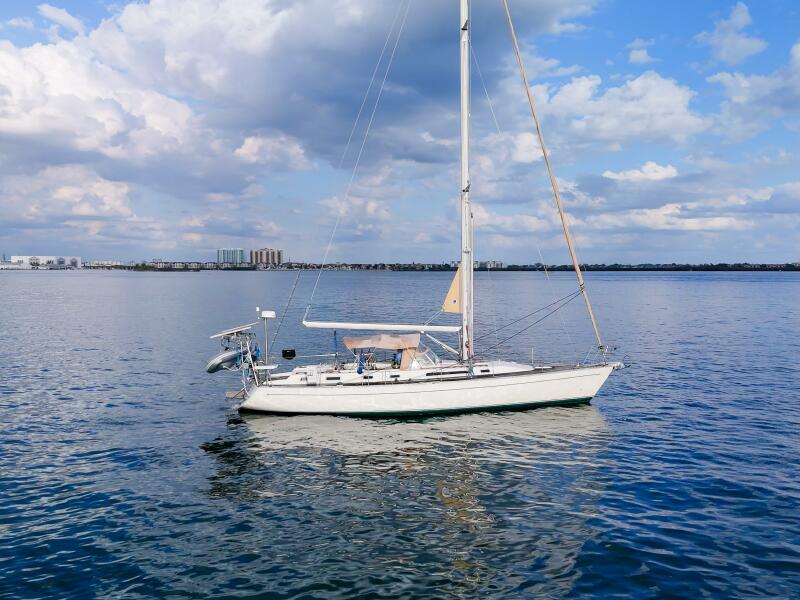 1991 Oyster Lightwave 48 na sprzedaż (photo 77)