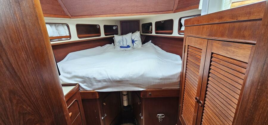1980 Gulfstar Sailmaster for sale (photo 14)