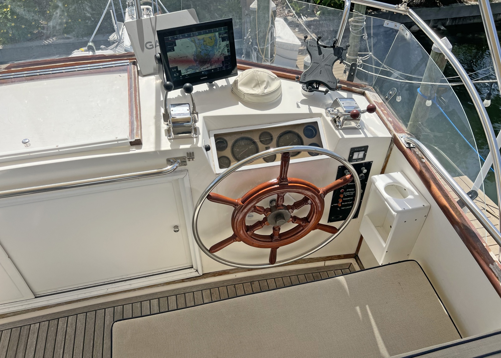 1991 Grand Banks Motoryacht à venda (photo 31)