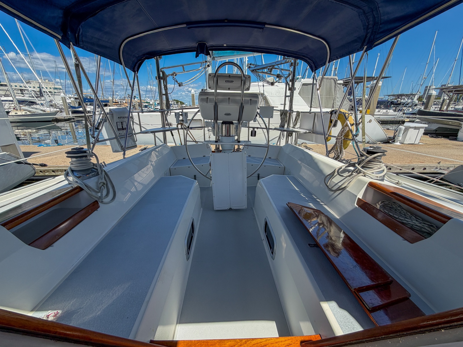 1993 Catalina 42 en venta (photo 30)