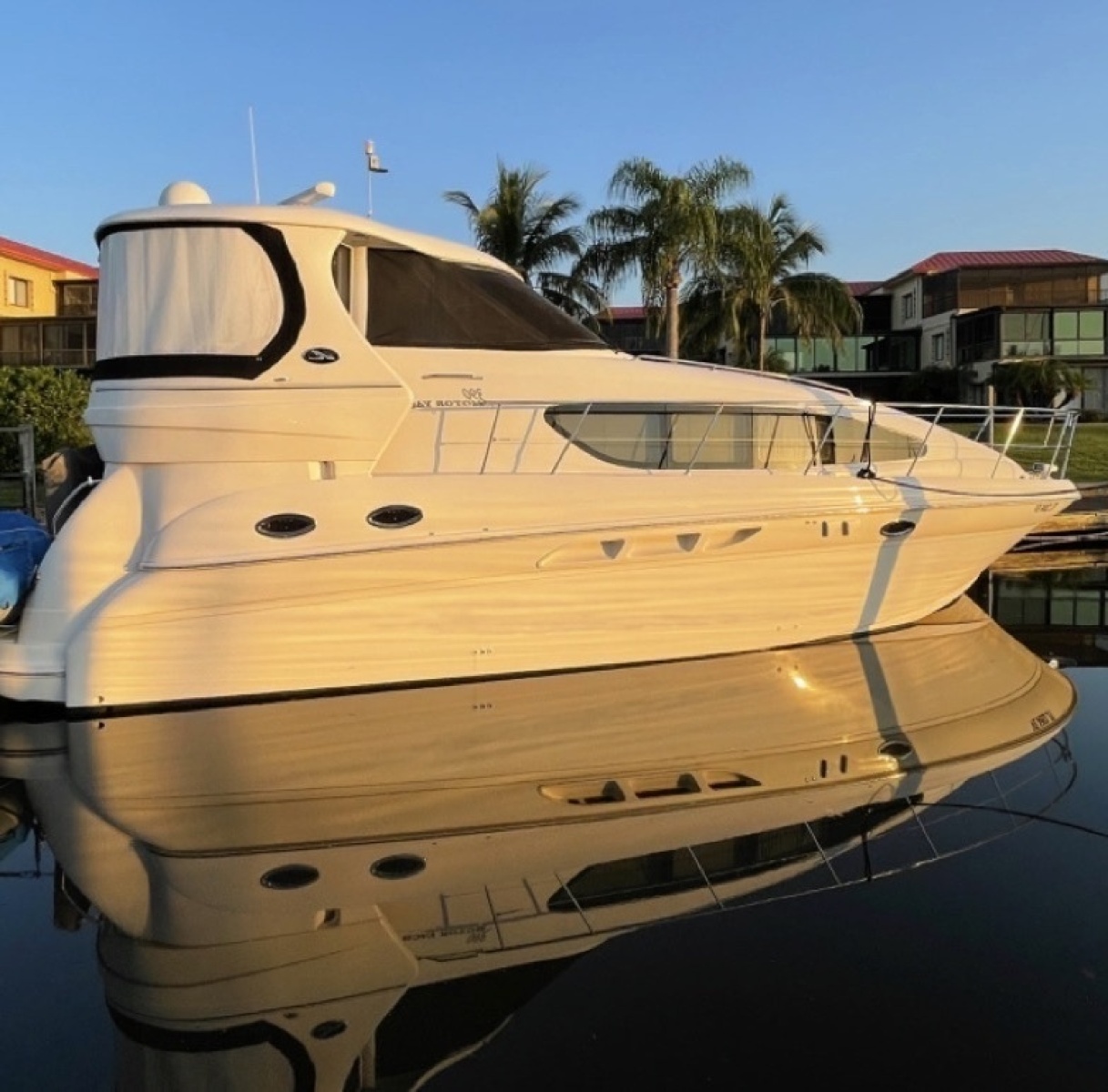 2004 Sea Ray 390 Motor Yacht zu verkaufen (photo 1)
