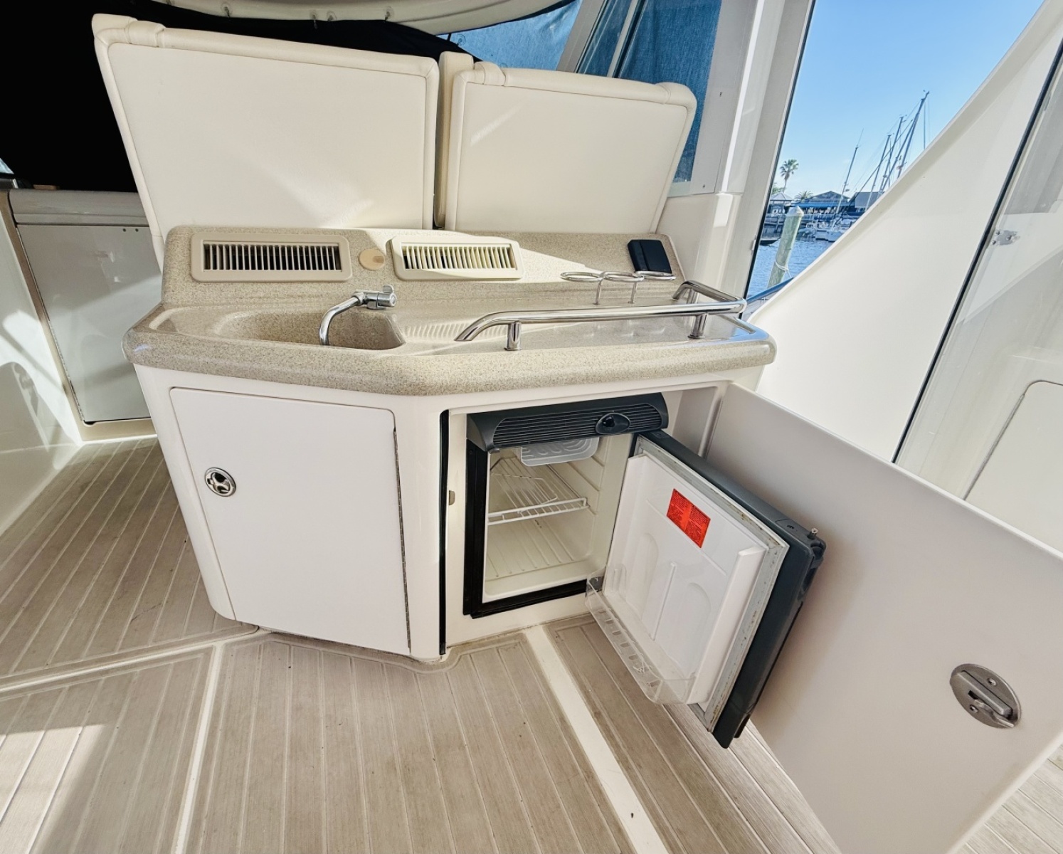 2004 Sea Ray 390 Motor Yacht zu verkaufen (photo 7)
