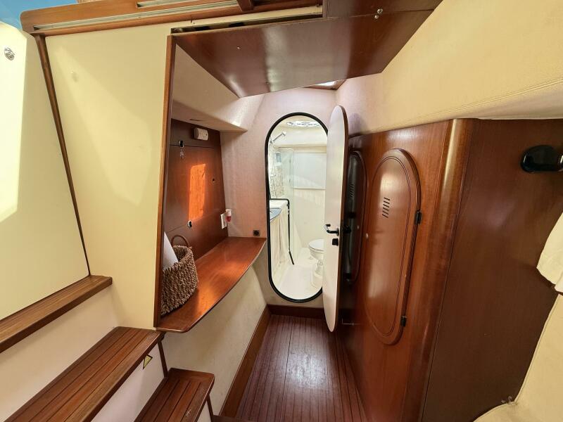 1999 Fountaine Pajot Maryland 37 for sale (photo 16)