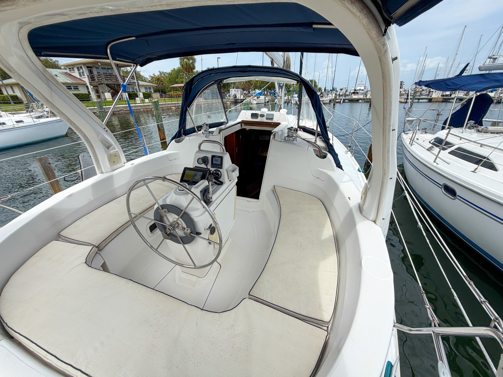 1999 Hunter 310 à vendre (photo 41)