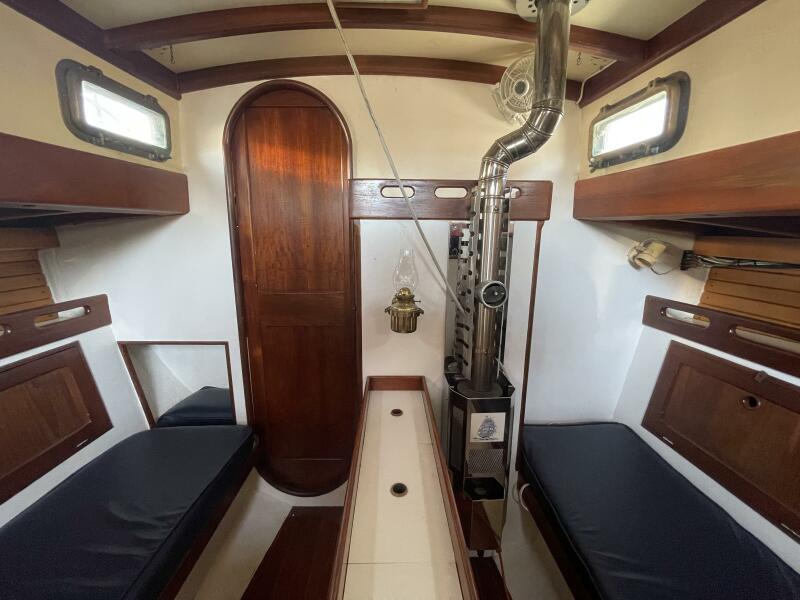 1982 Cape George 31 te koop (photo 5)