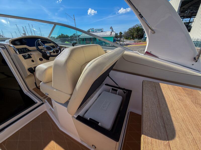 2020 Regal 26 Express te koop (photo 23)