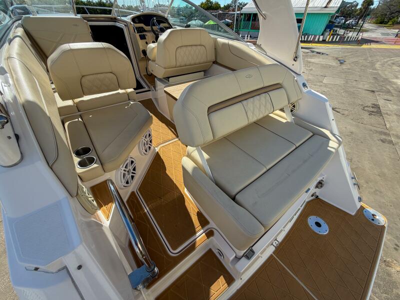 2020 Regal 26 Express te koop (photo 26)