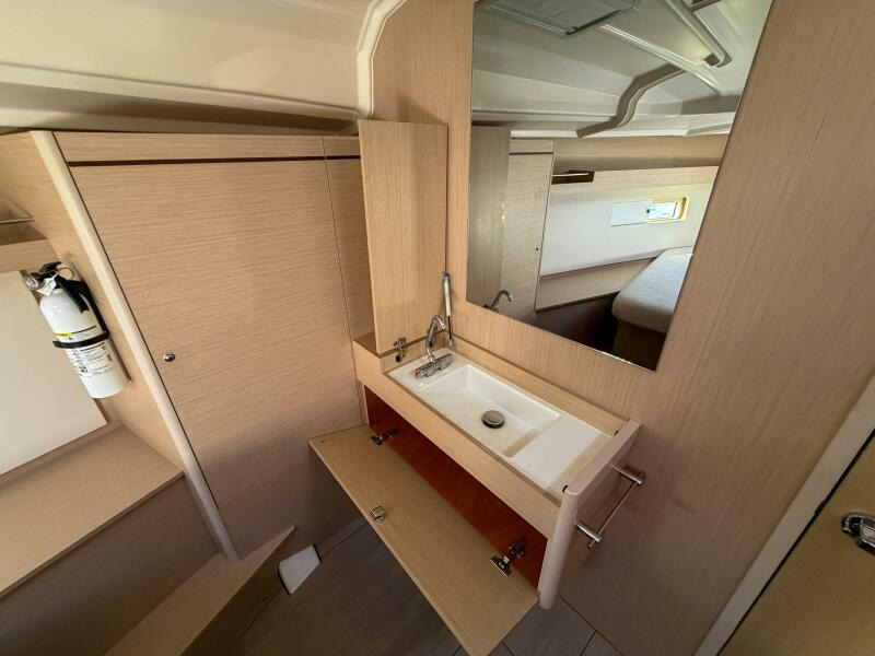 2022 Beneteau 40.1 te koop (photo 17)