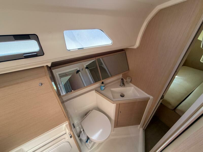 2022 Beneteau 40.1 te koop (photo 19)