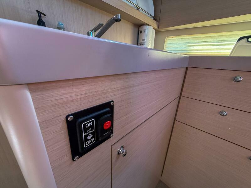 2022 Beneteau 40.1 te koop (photo 32)