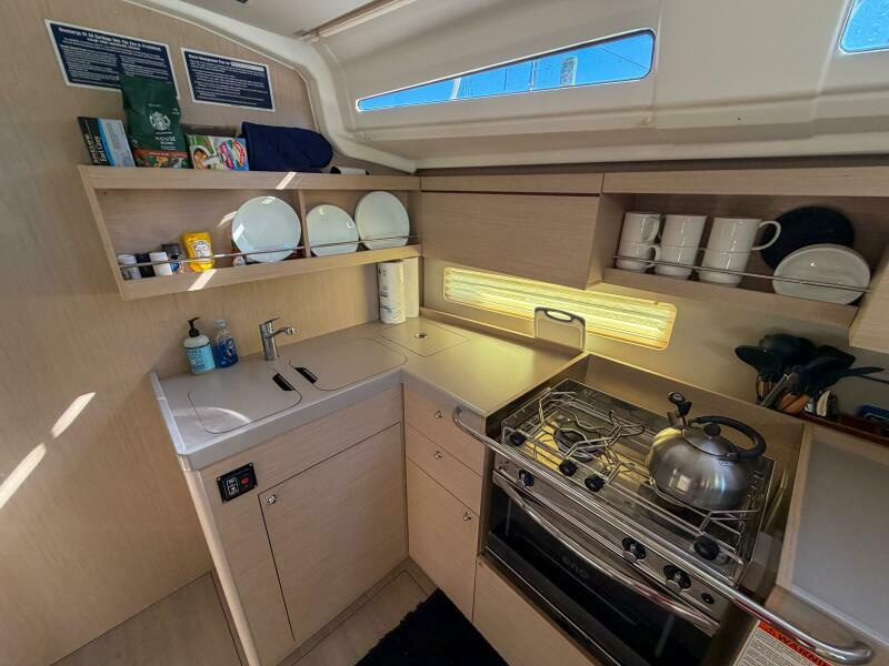 2022 Beneteau 40.1 te koop (photo 35)