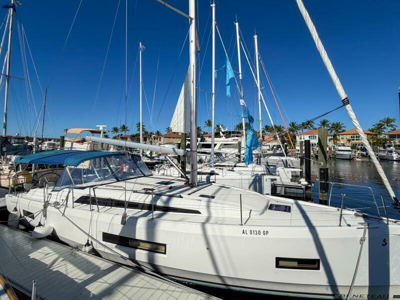 2022 Beneteau 40.1 te koop (photo 111)