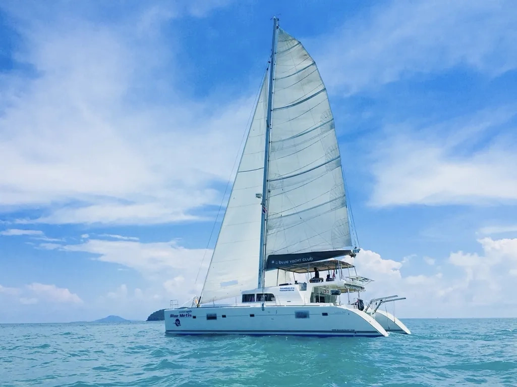 2023 Lagoon 500 a noleggio (photo 1)