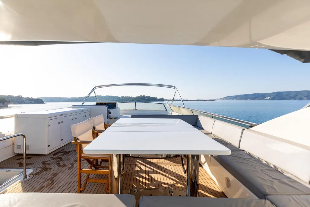 1999 Ferretti Yachts 80 for sale (photo 34)