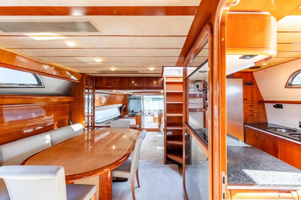 1999 Ferretti Yachts 80 for sale (photo 58)