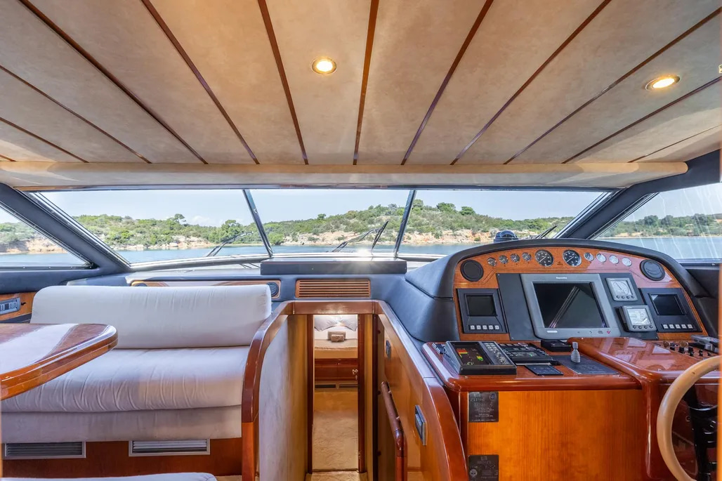 1999 Ferretti Yachts 80 for sale (photo 69)