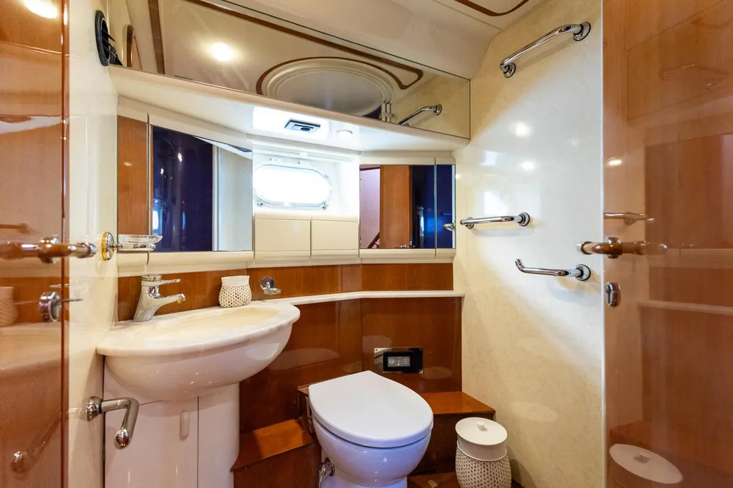 1999 Ferretti Yachts 80 for sale (photo 101)
