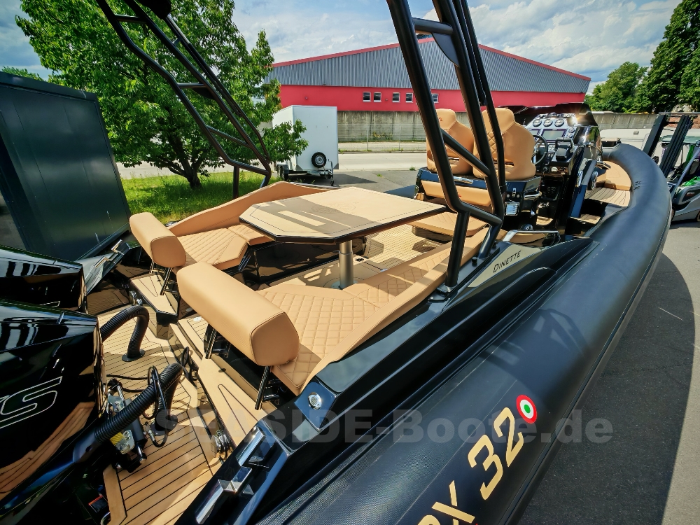2024 SPX RIB 32 Dinette + Mercury 2x 300 HP – Demonstration Boat zu verkaufen (photo 2)