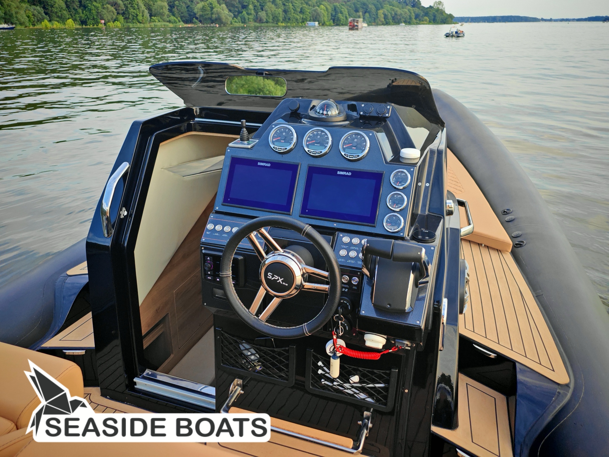 2024 SPX RIB 32 Dinette + Mercury 2x 300 HP – Demonstration Boat zu verkaufen (photo 4)
