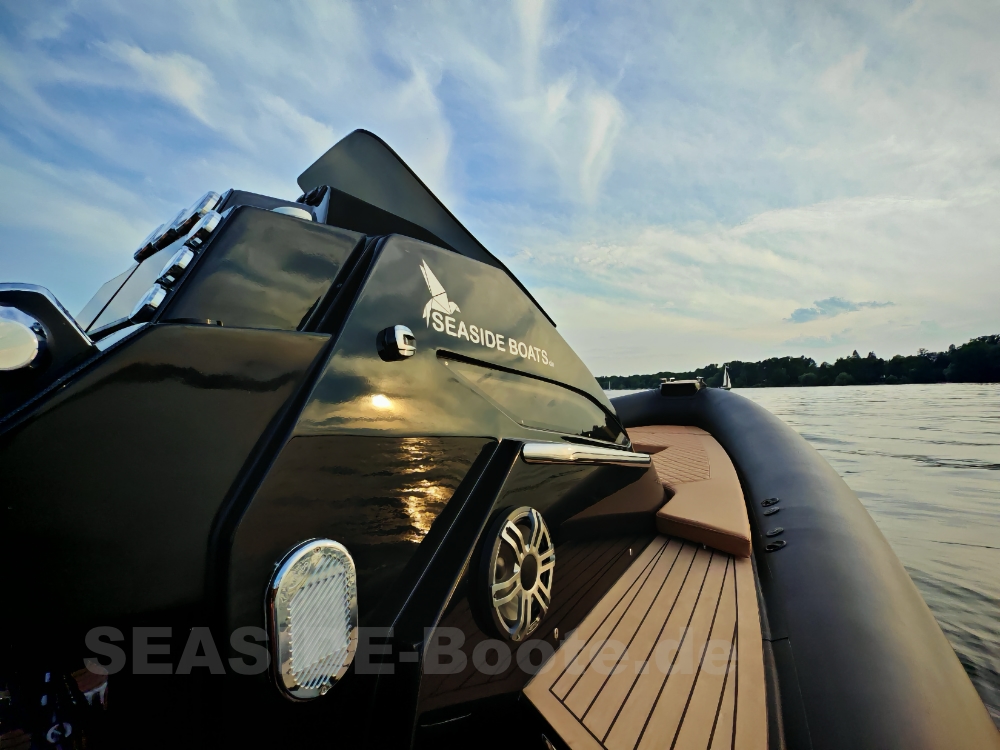 2024 SPX RIB 32 Dinette + Mercury 2x 300 HP – Demonstration Boat zu verkaufen (photo 7)