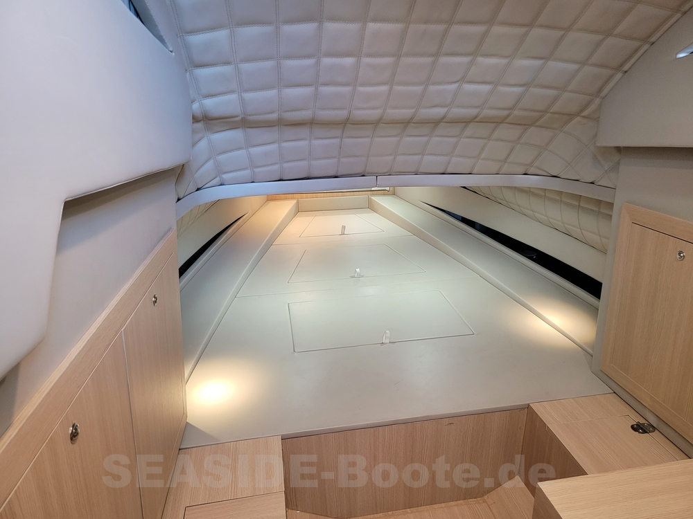 2024 SPX RIB 32 Dinette + Mercury 2x 300 HP – Demonstration Boat zu verkaufen (photo 14)