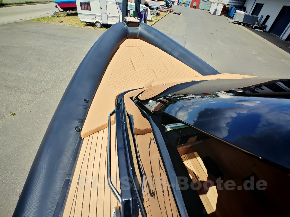 2024 SPX RIB 32 Dinette + Mercury 2x 300 HP – Demonstration Boat zu verkaufen (photo 15)