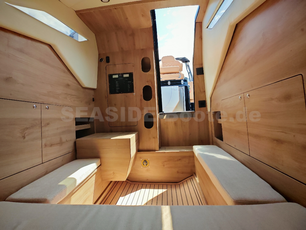2024 SPX RIB 32 Dinette + Mercury 2x 300 HP – Demonstration Boat zu verkaufen (photo 19)