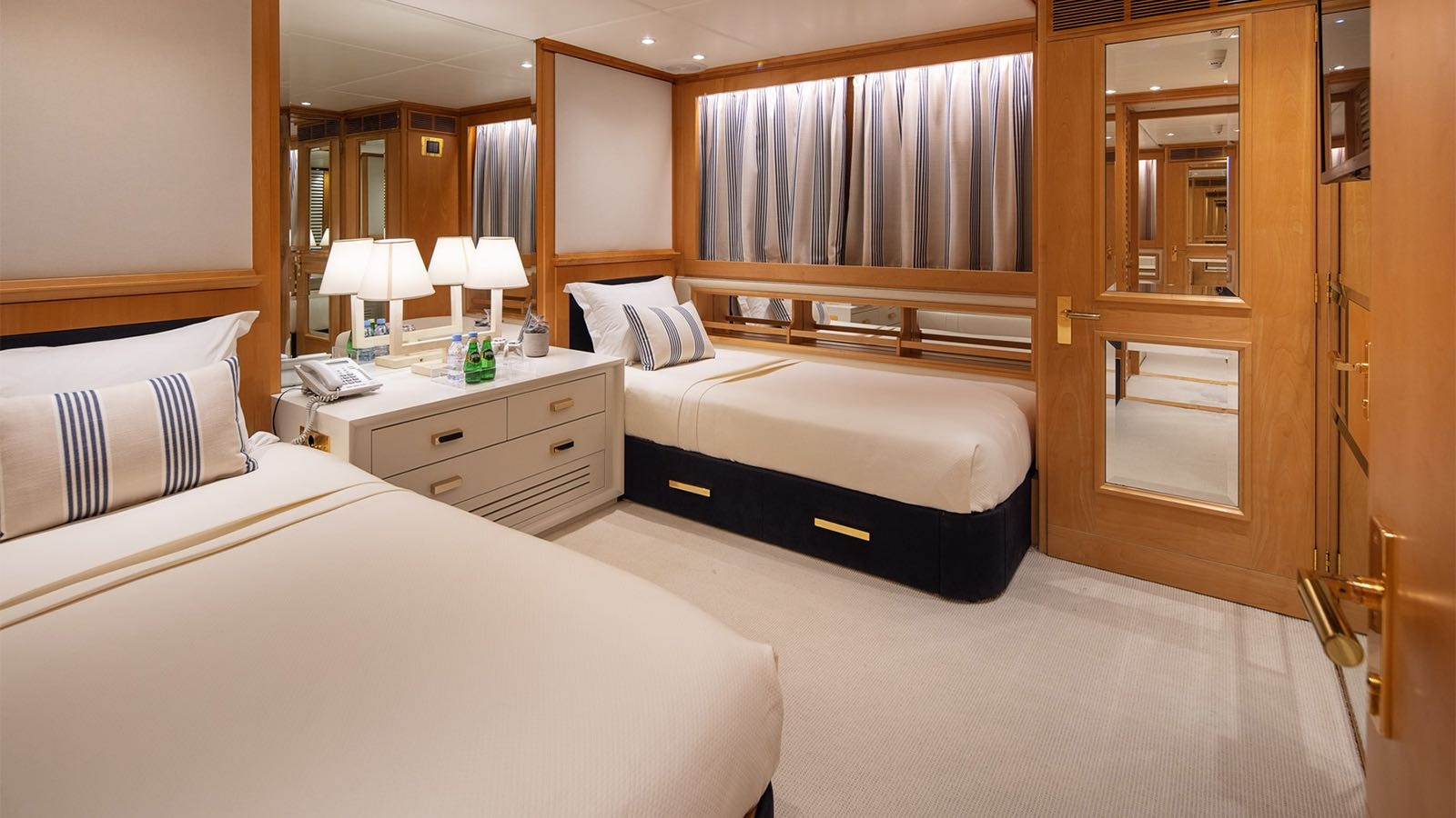 1989 FEADSHIP 46M zu verkaufen (photo 21)