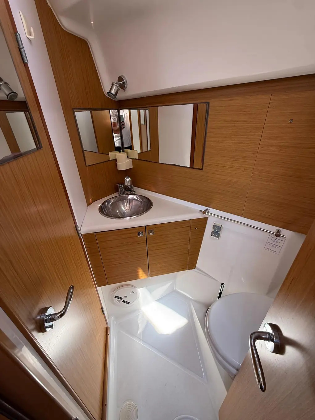 2007 Jeanneau Sun Odyssey 45 DS te koop (photo 61)