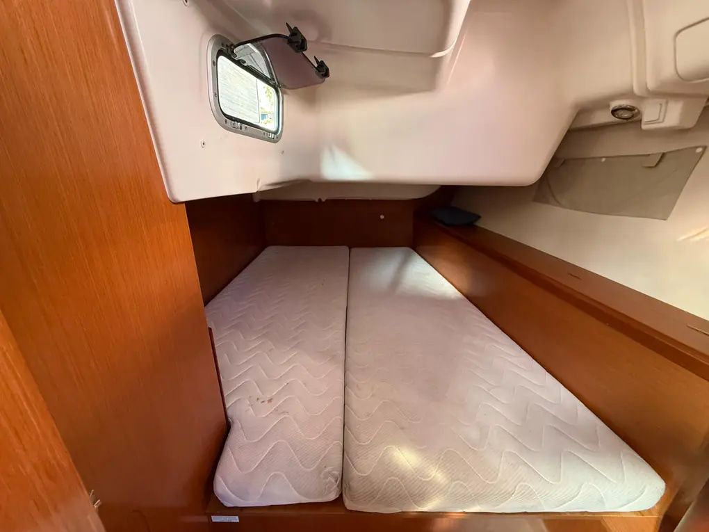 2008 Beneteau Oceanis 40 for sale (photo 3)