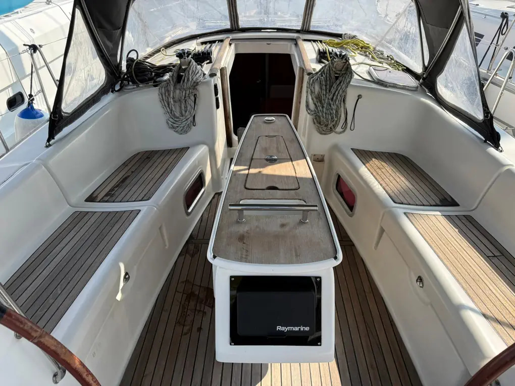 2008 Beneteau Oceanis 40 for sale (photo 7)